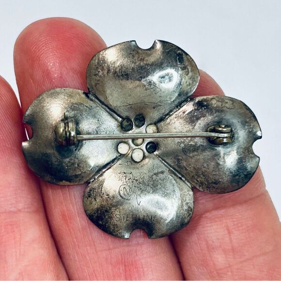 Vintage Stuart Nye RARE SET Sterling Silver Dogwood Floral Brooch and Earrings - Picture 6 of 13
